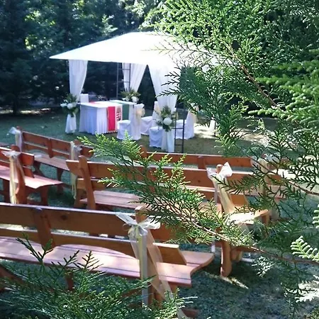 Guest house Park Panzio Es Etterem *