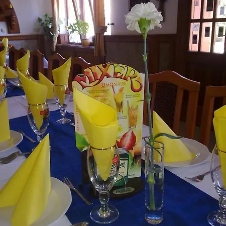 Guest house Park Panzio Es Etterem Asvanyraro