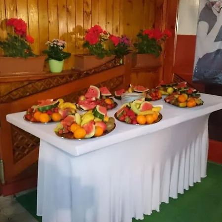 Guest house Park Panzio Es Etterem