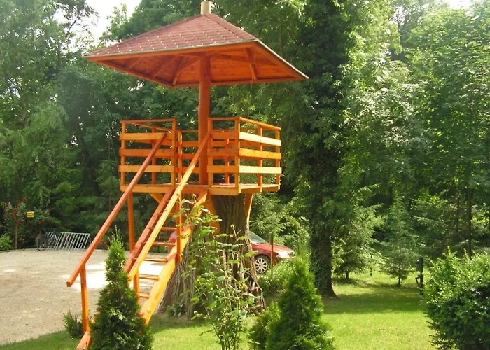 Park Panzio Es Etterem Pensionat *